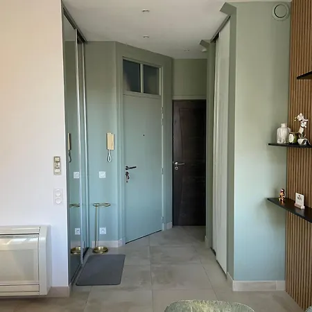 아파트 Apparemment Cosy Avec Balcon Plein Centre De - Carla