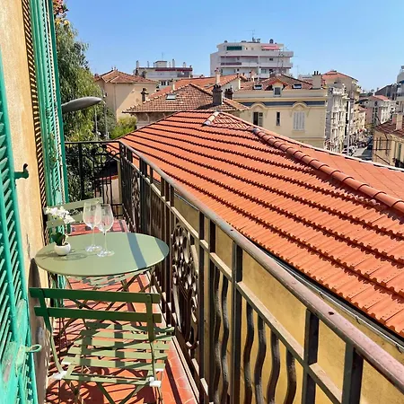 아파트 Apparemment Cosy Avec Balcon Plein Centre De - Carla *